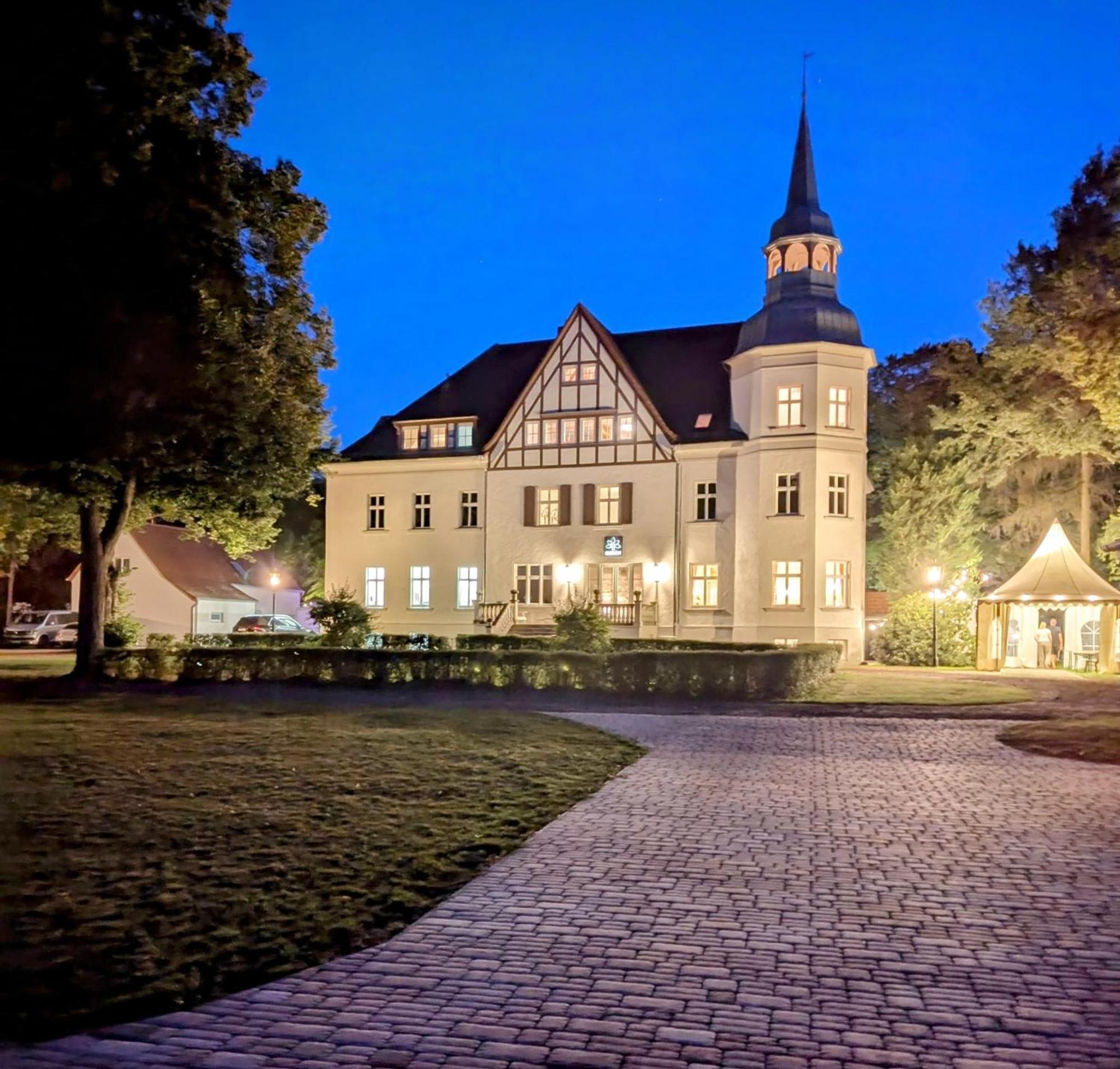 Schloss Sigroen Superior Camping Und Hotel Bad Wilsnack Luaran gambar